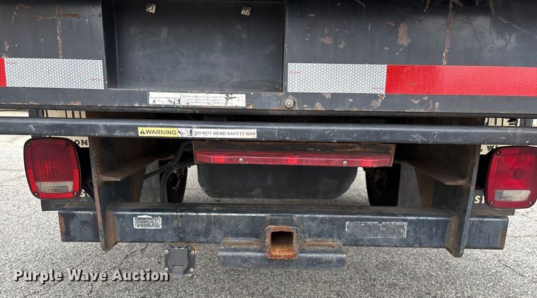 image for item DU0362 2007 Chevrolet Silverado 3500HD flatbed pickup truck