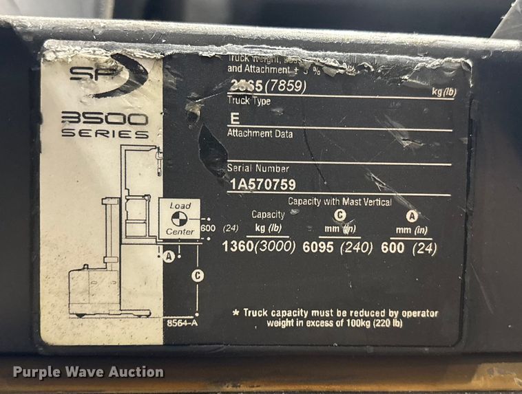 image for item DU0371 2016 Crown SP3520-30 order picker