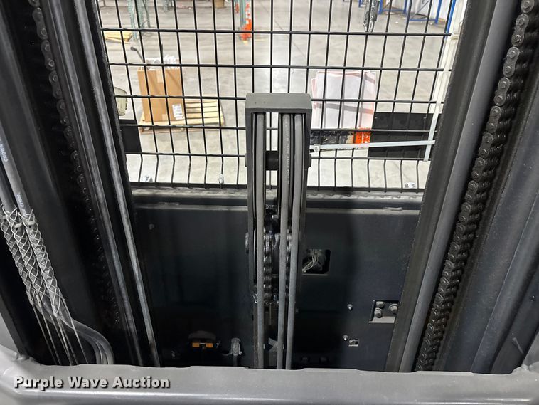 image for item DU0372 2017 Crown SP3500-30 order picker