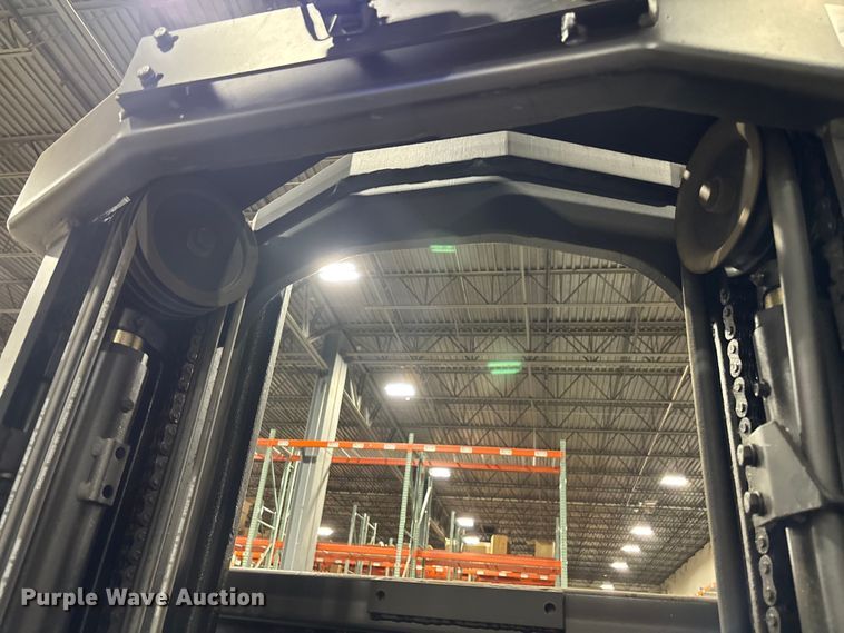 image for item DU0372 2017 Crown SP3500-30 order picker