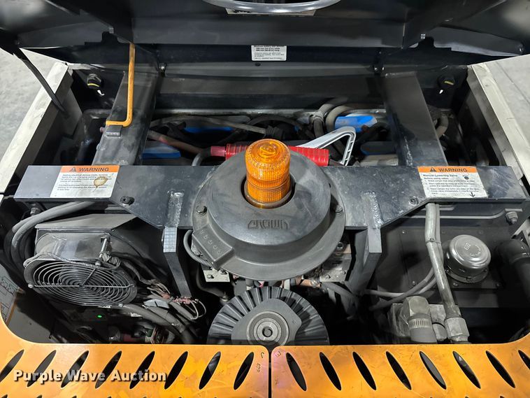 image for item DU0372 2017 Crown SP3500-30 order picker