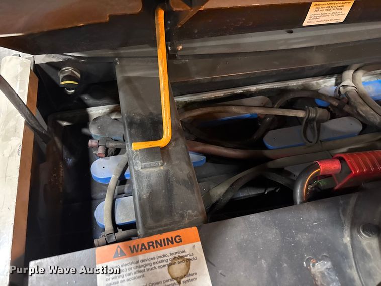 image for item DU0372 2017 Crown SP3500-30 order picker