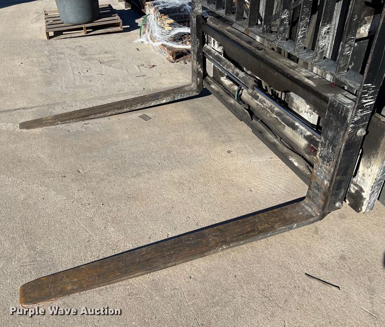 image for item DU0373 2016 UniCarriers PF80YLP forklift