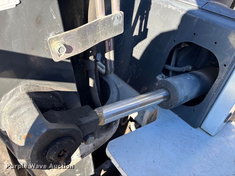 image for item DU0373 2016 UniCarriers PF80YLP forklift