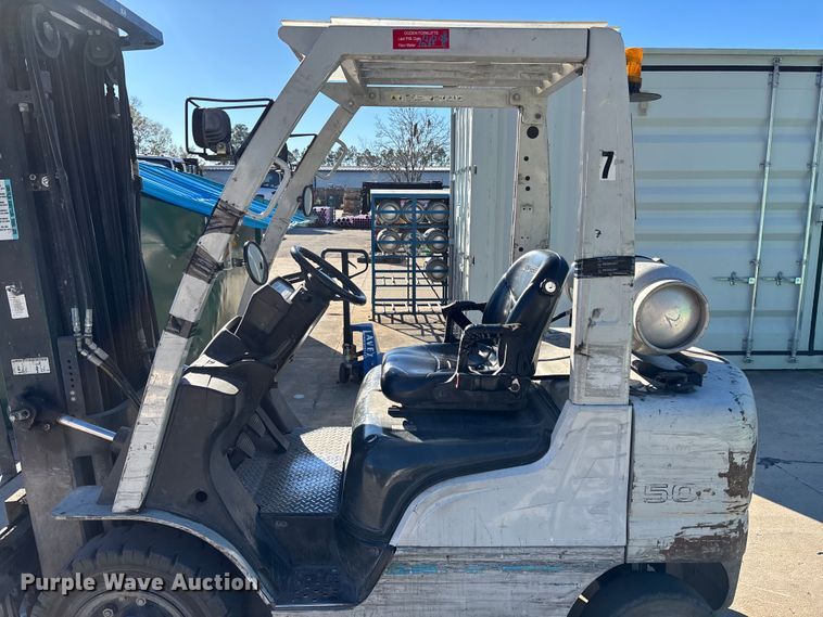 image for item DU0374 2017 UniCarriers PF50 forklift