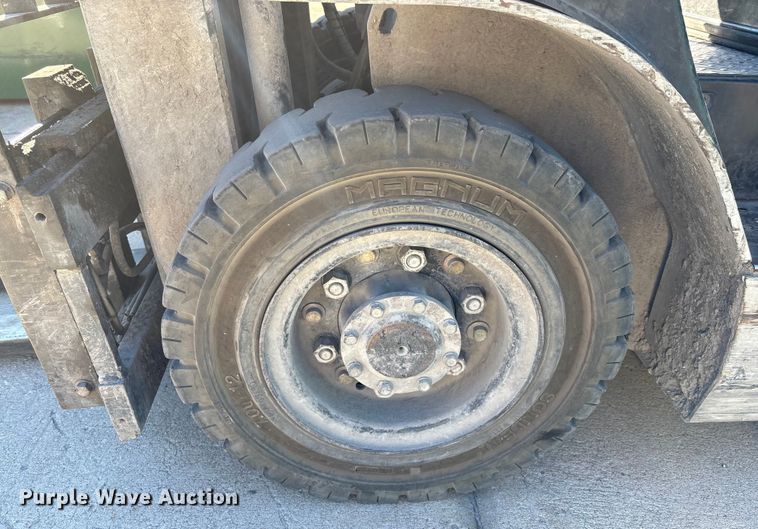 image for item DU0374 2017 UniCarriers PF50 forklift