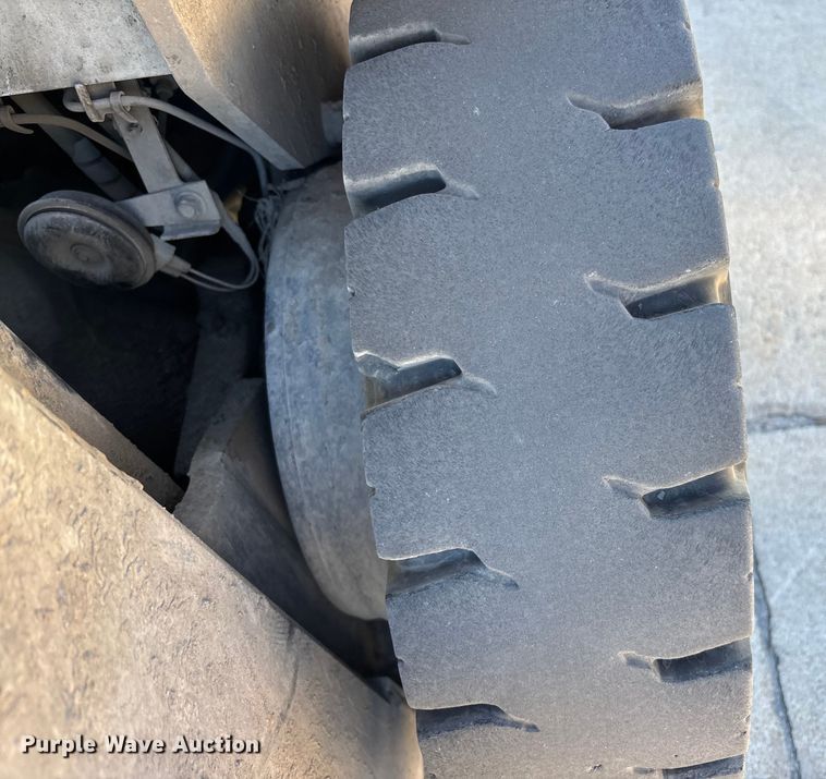 image for item DU0374 2017 UniCarriers PF50 forklift