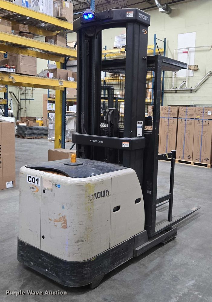 image for item DU2664 2016 Crown SP3520-30 order picker