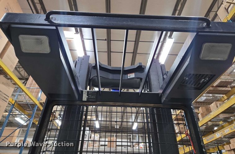 image for item DU2664 2016 Crown SP3520-30 order picker