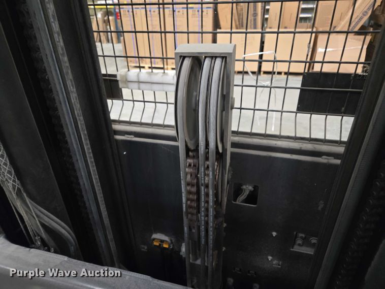 image for item DU2664 2016 Crown SP3520-30 order picker