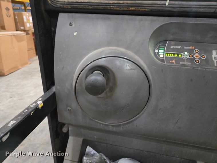 image for item DU2664 2016 Crown SP3520-30 order picker