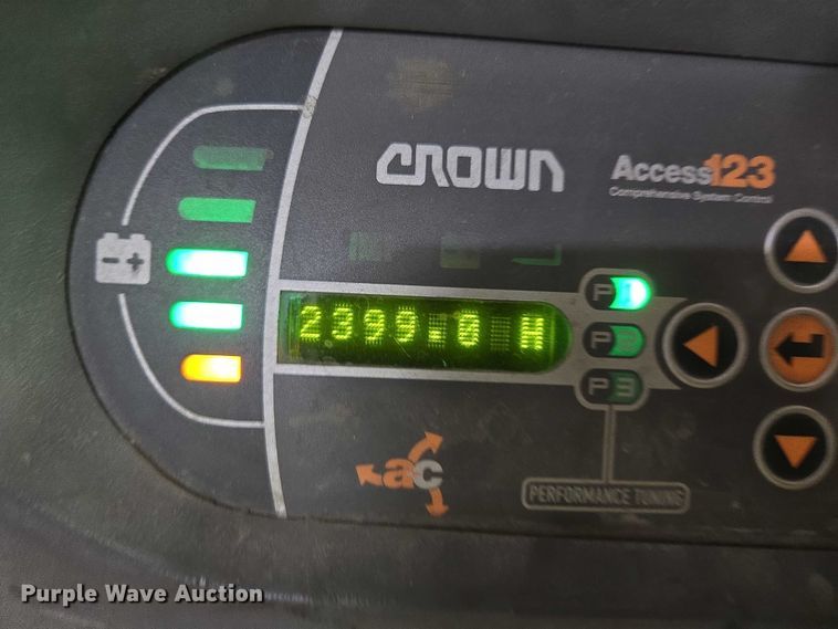 image for item DU2664 2016 Crown SP3520-30 order picker