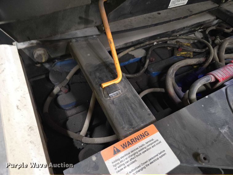 image for item DU2664 2016 Crown SP3520-30 order picker