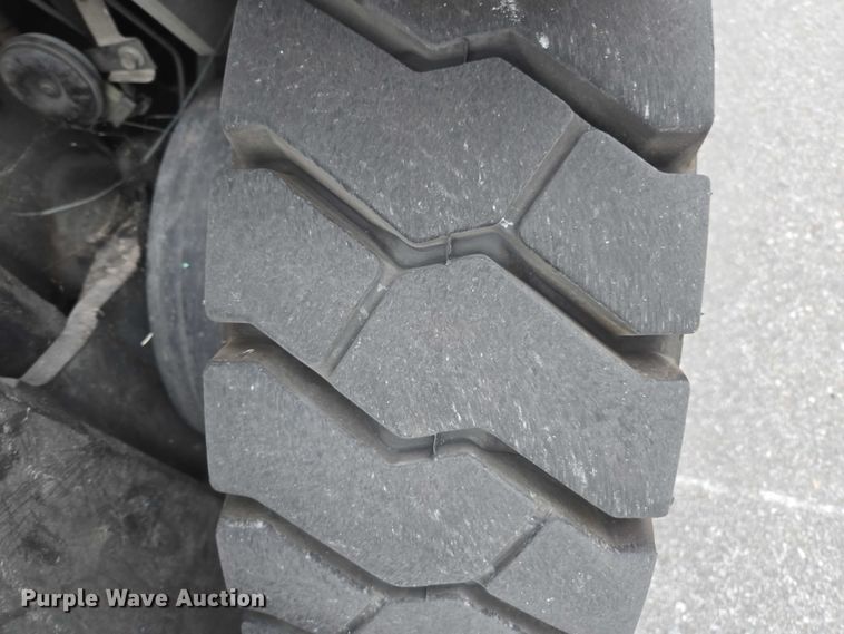 image for item DU2665 2015 Nissan PF70 forklift