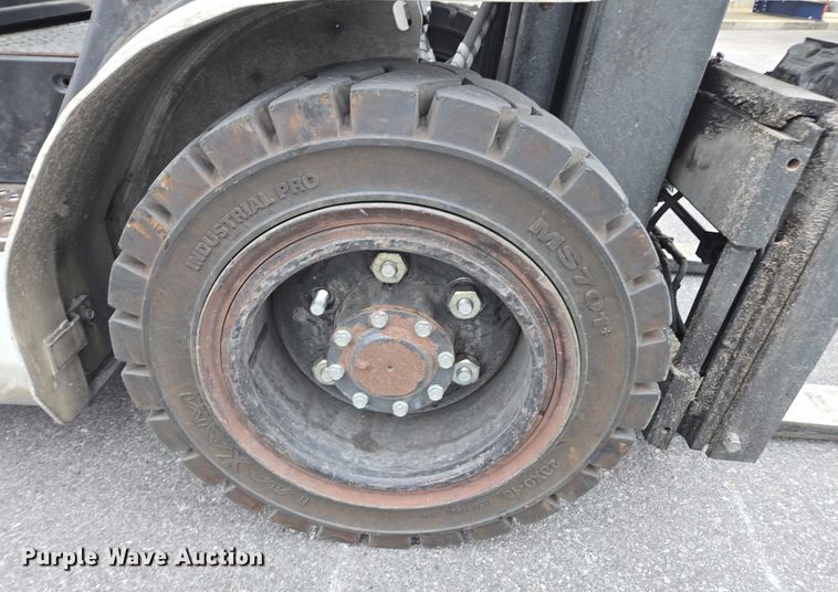 image for item DU2665 2015 Nissan PF70 forklift