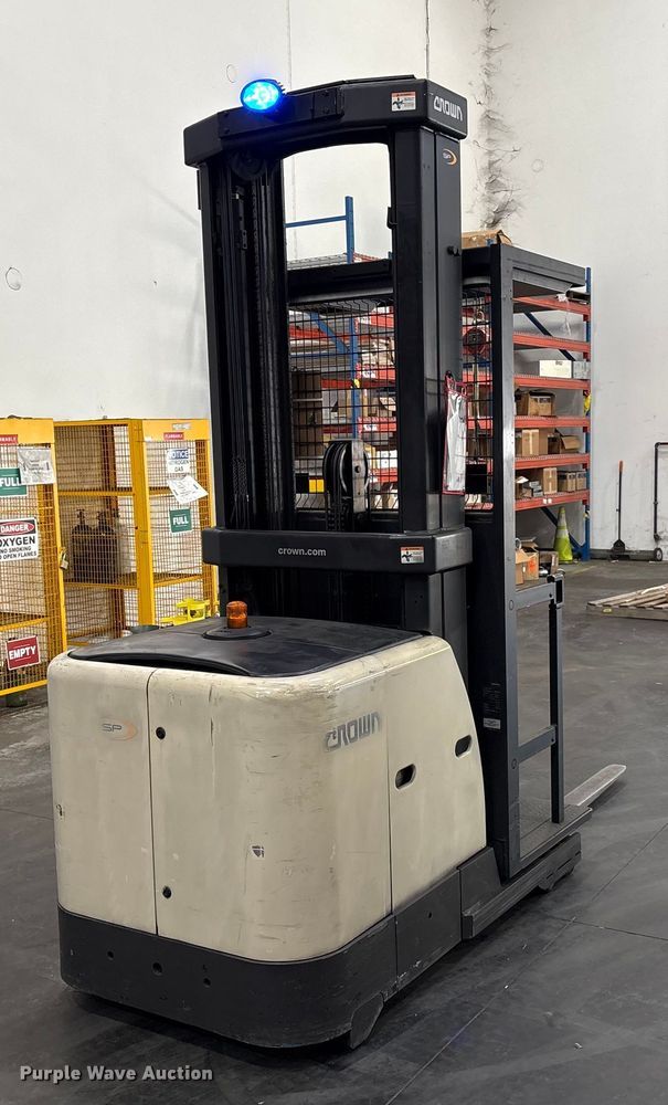 image for item DU2690 2017 Crown SP3520-30 order picker