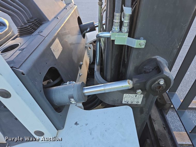 image for item DU2691 2016 UniCarriers PF80YLP forklift