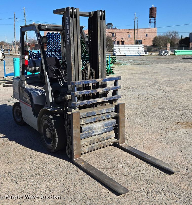 image for item DU2692 2013 Nissan PF60 forklift