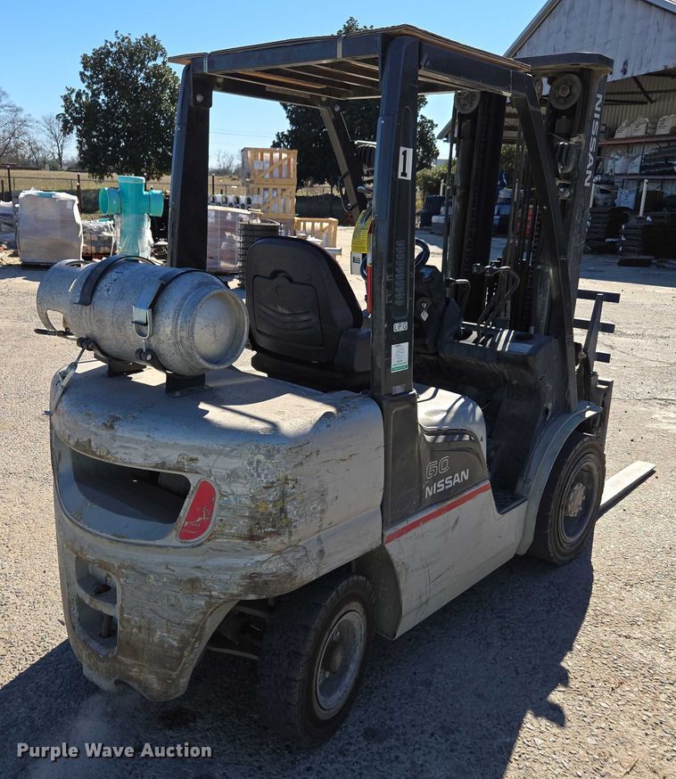 image for item DU2692 2013 Nissan PF60 forklift