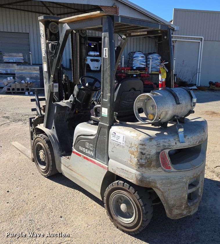 image for item DU2692 2013 Nissan PF60 forklift