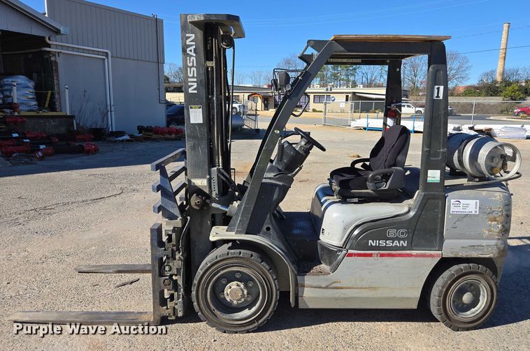 image for item DU2692 2013 Nissan PF60 forklift