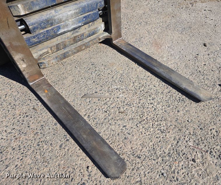 image for item DU2692 2013 Nissan PF60 forklift