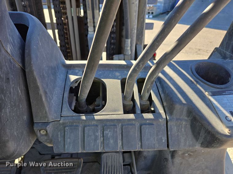 image for item DU2692 2013 Nissan PF60 forklift