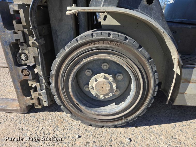 image for item DU2692 2013 Nissan PF60 forklift