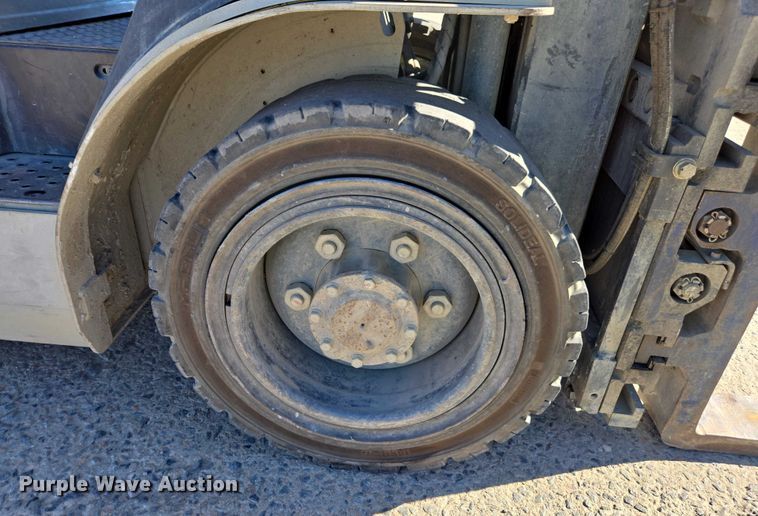 image for item DU2692 2013 Nissan PF60 forklift