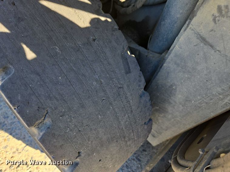 image for item DU2692 2013 Nissan PF60 forklift