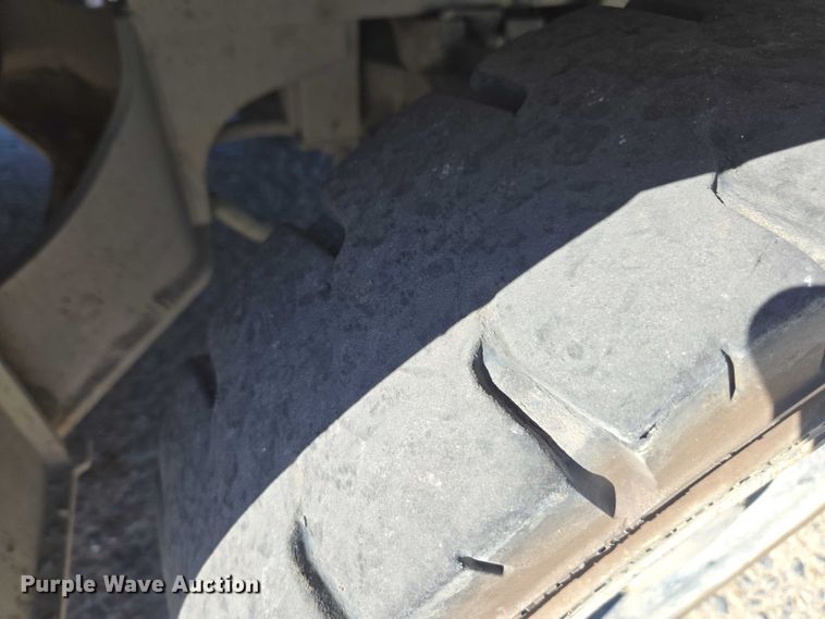 image for item DU2692 2013 Nissan PF60 forklift