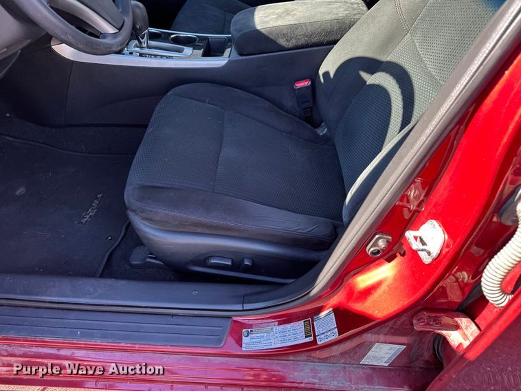 image for item DV0770 2014 Nissan Altima 