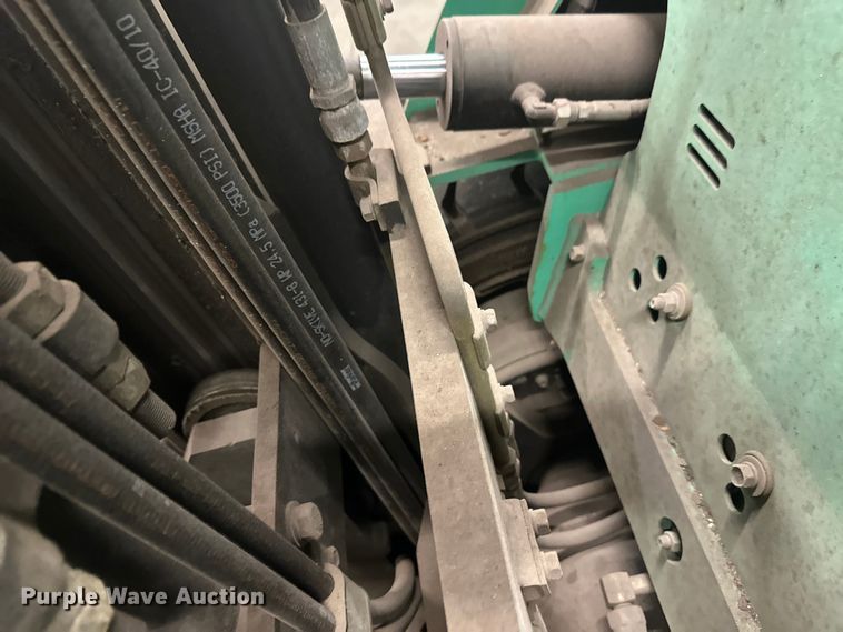 image for item DW4492 2015 Mitsubishi FG30N5 forklift