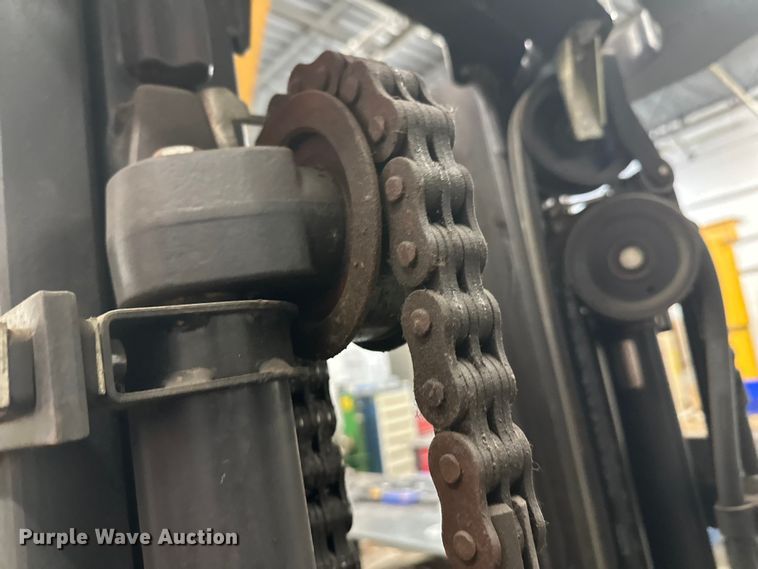 image for item DW4492 2015 Mitsubishi FG30N5 forklift