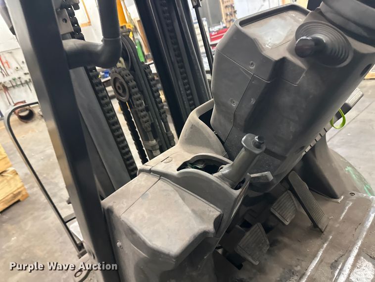 image for item DW4492 2015 Mitsubishi FG30N5 forklift