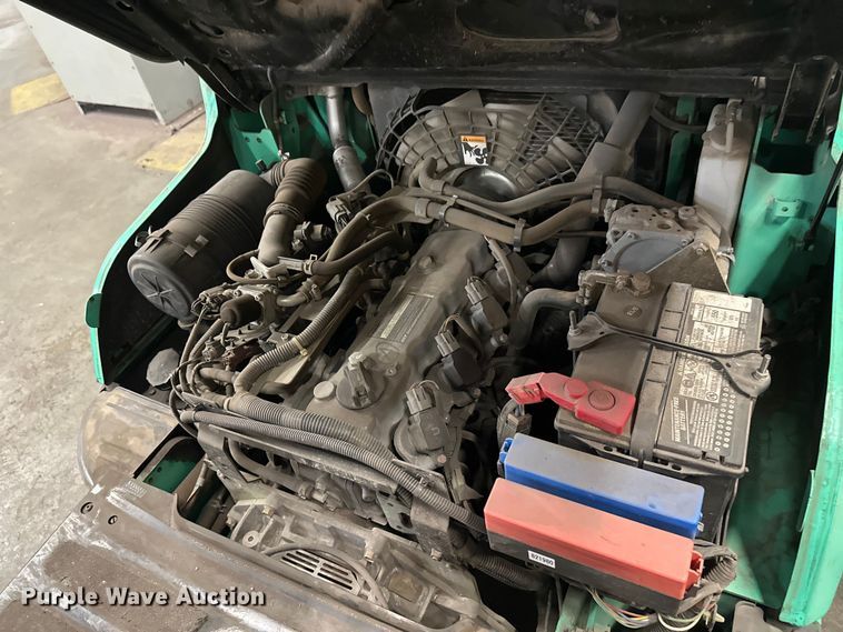 image for item DW4492 2015 Mitsubishi FG30N5 forklift