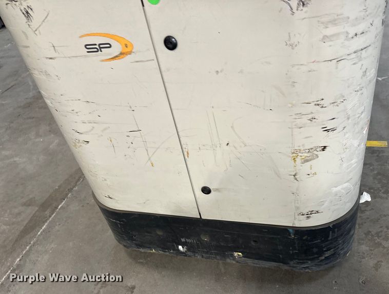 image for item DW4493 2016 Crown SP3520-30 order picker