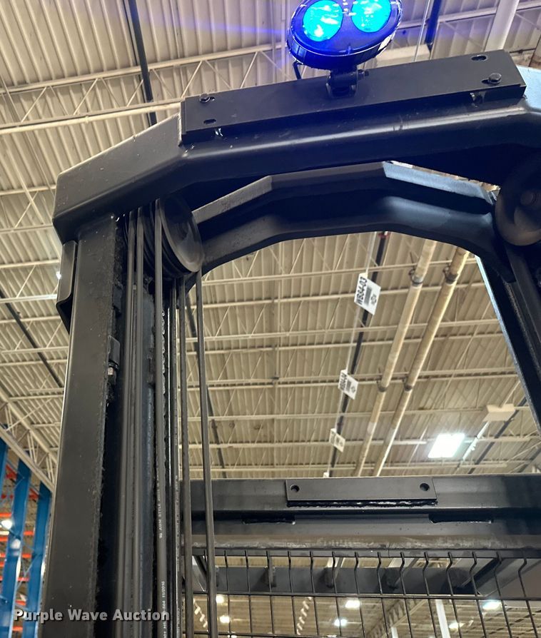 image for item DW4493 2016 Crown SP3520-30 order picker