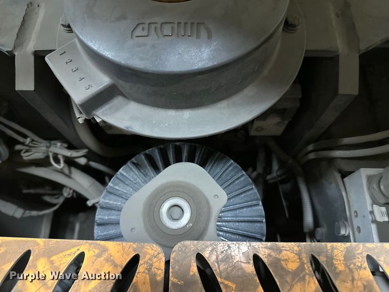 image for item DW4493 2016 Crown SP3520-30 order picker