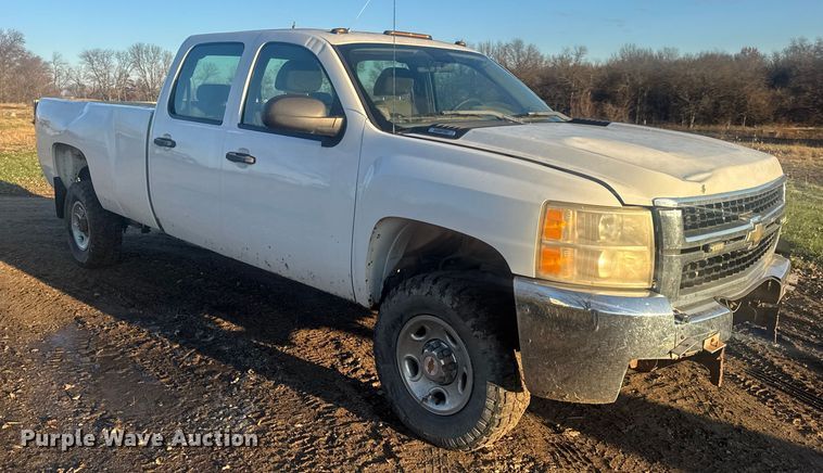 image for item DW6721 2007 Chevrolet Silverado 3500HD Crew Cab pickup truck