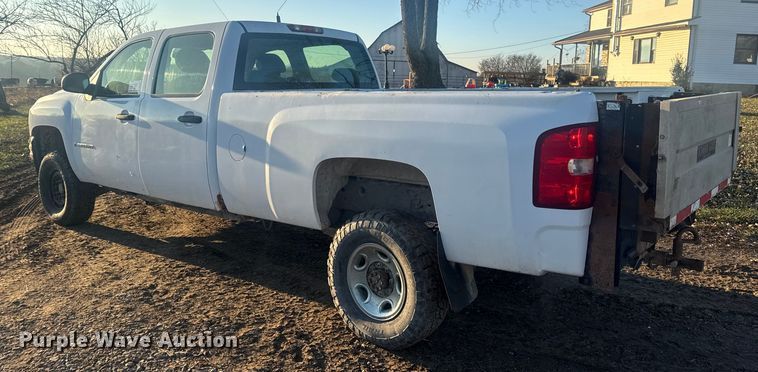 image for item DW6721 2007 Chevrolet Silverado 3500HD Crew Cab pickup truck