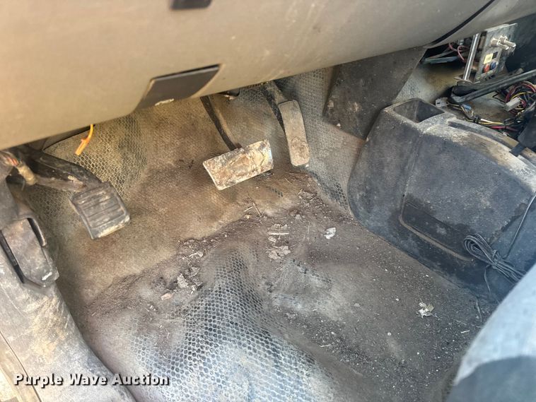 image for item DW6721 2007 Chevrolet Silverado 3500HD Crew Cab pickup truck