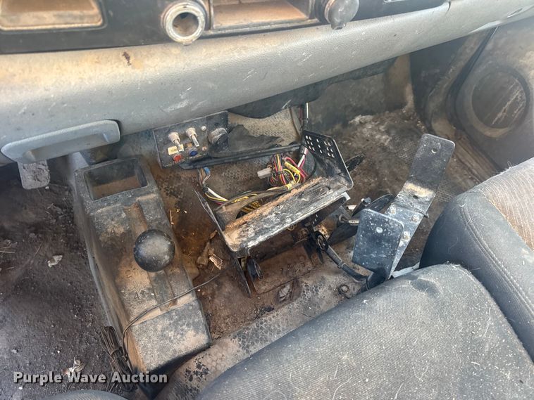 image for item DW6721 2007 Chevrolet Silverado 3500HD Crew Cab pickup truck