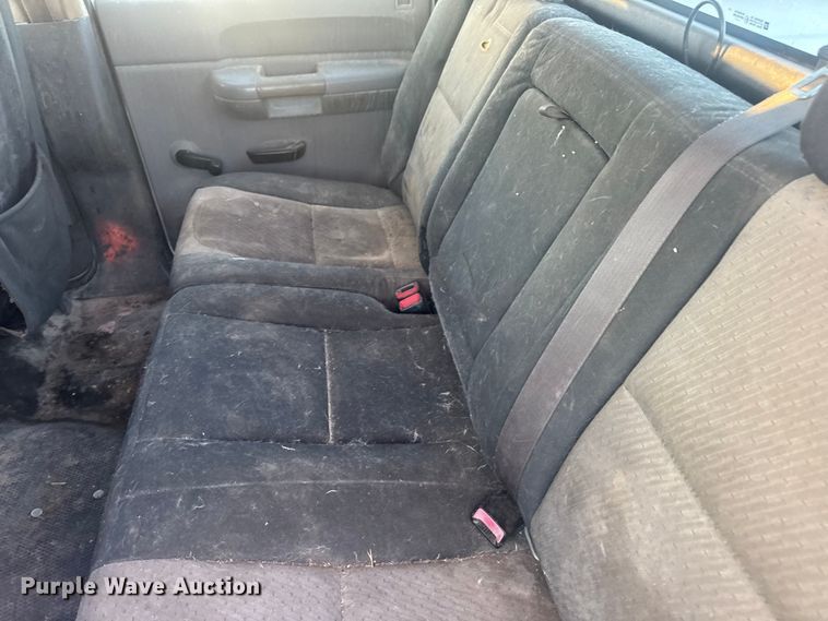 image for item DW6721 2007 Chevrolet Silverado 3500HD Crew Cab pickup truck