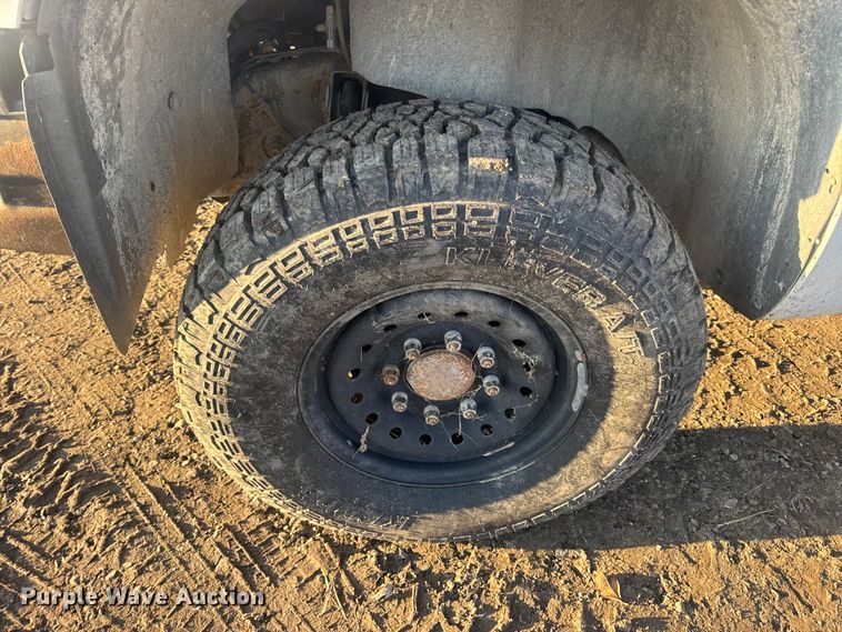 image for item DW6721 2007 Chevrolet Silverado 3500HD Crew Cab pickup truck