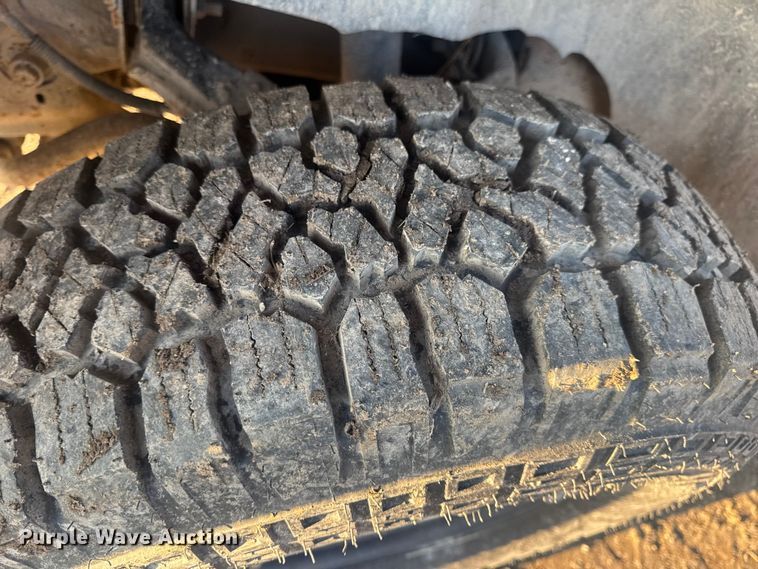 image for item DW6721 2007 Chevrolet Silverado 3500HD Crew Cab pickup truck