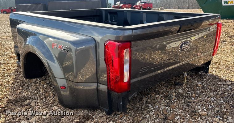 image for item DW7379 Ford pickup truck bed