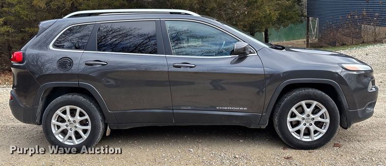 image for item DW7386 2016 Jeep Cherokee SUV
