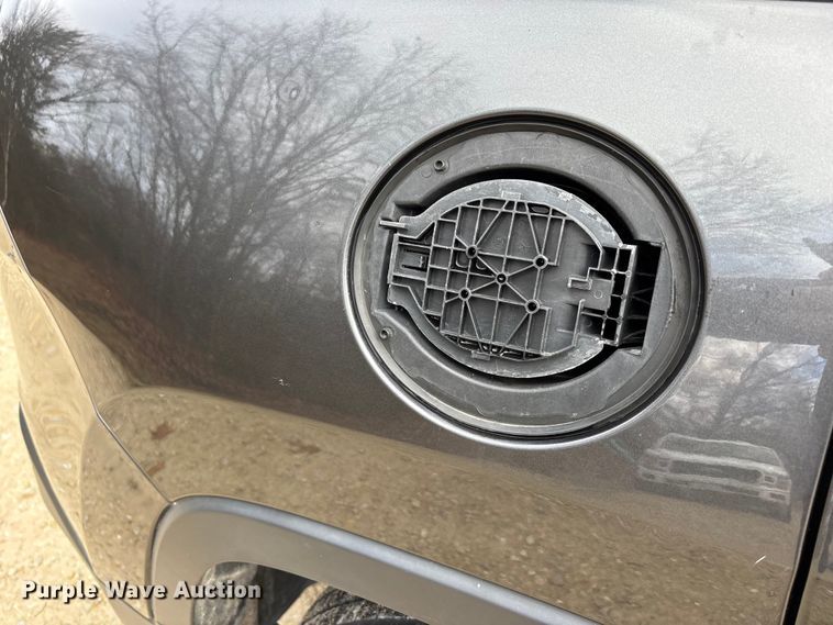 image for item DW7386 2016 Jeep Cherokee SUV