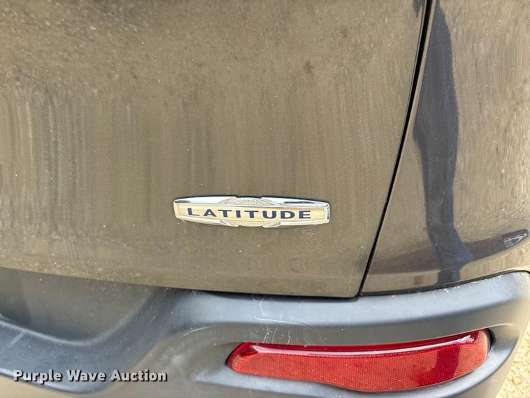 image for item DW7386 2016 Jeep Cherokee SUV